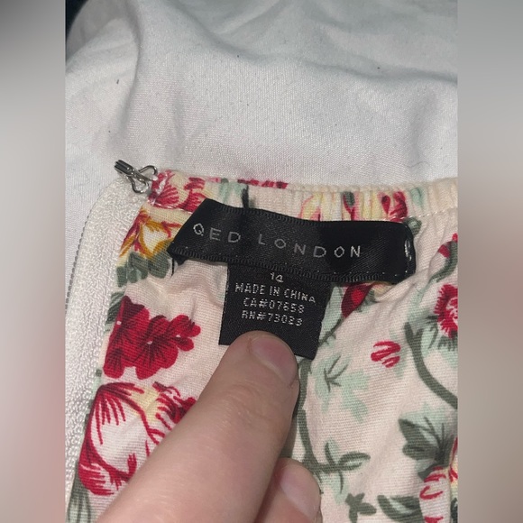 Vintage Y2K Cottage Core floral dress - Picture 3 of 3